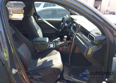 2024 Toyota Tacoma Sr5 4Wd z USA, uszkodzony, nr VIN 3TYLB5JN8RT024544